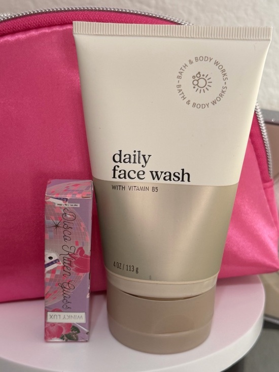 Pink Cosmetic Bag with Skincare and Accessories - Picture 4 of 8